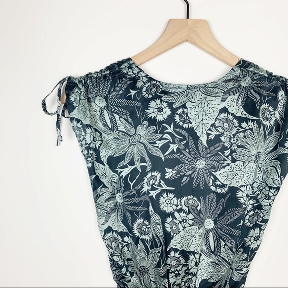 Banana Republic | Sleeveless Floral Silk Dress - Picture 5 of 7